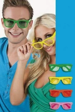 LUNETTES FUN ET FLUO (Lunettes De Soleil - 4 Coloris)