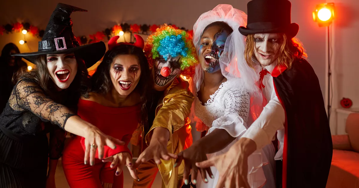 Vetements Soldes Boutique -Costum’Art Boutique f97d98b54d267d2fb0acd651e7b1aa61bf83a93878098f719ad6d7bb30d7c80f